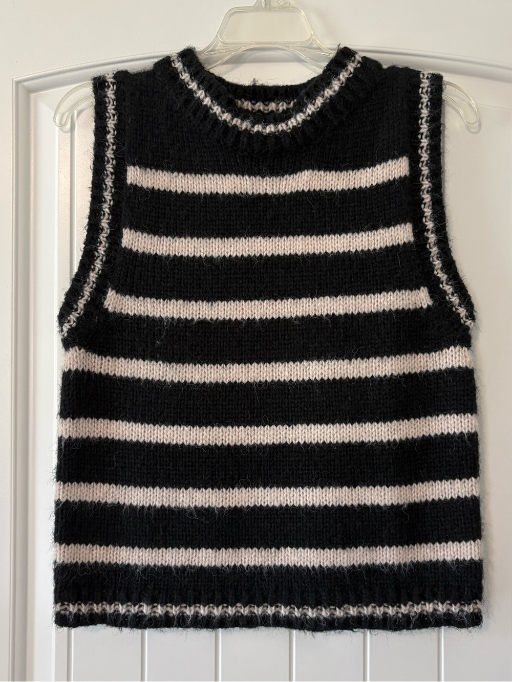 Stitch and Feather Navy and Cream Sleeveless Striped Sweater Vest M/L